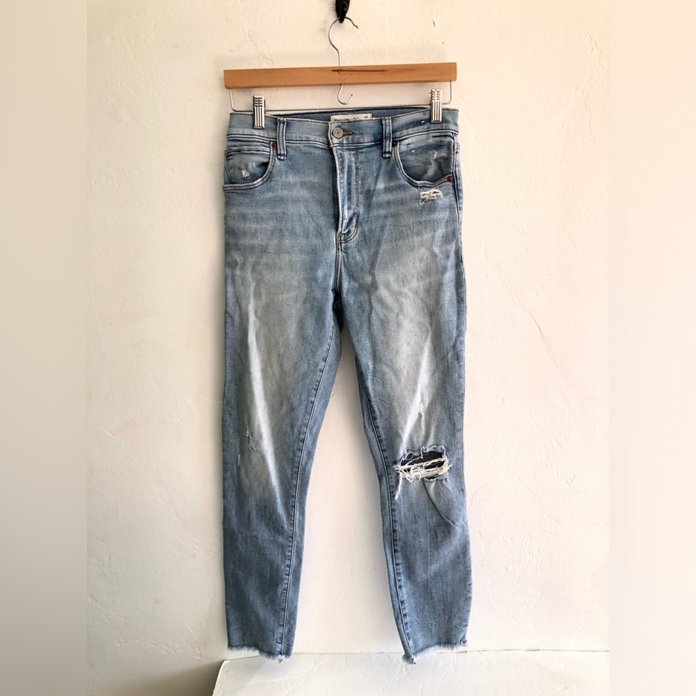 Abercrombie & Fitch Women's 27/4 The Super Skinny Ankle High Rise Jeans